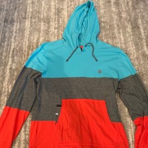 Men’s Volcom pull over light weight hoodie
